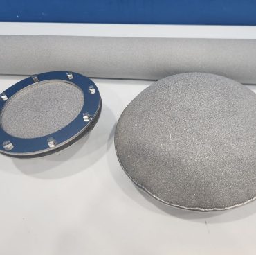 đĩa sục khí titan